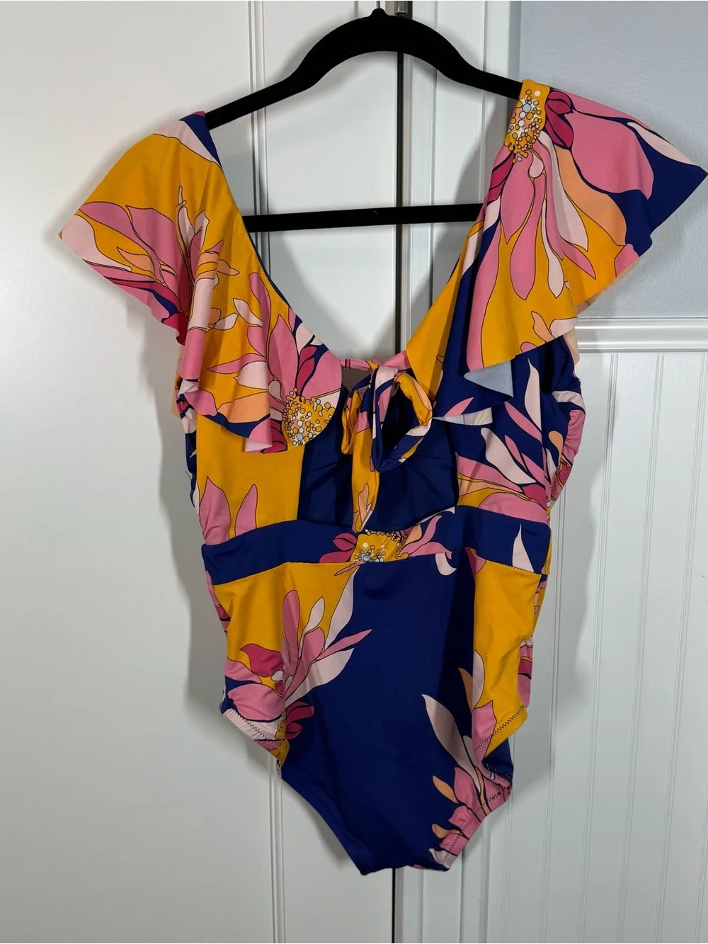 Trina Turk Breeze Ruffle Plunge One Piece Swimsuit Floral Ruffled Size 10 Floral